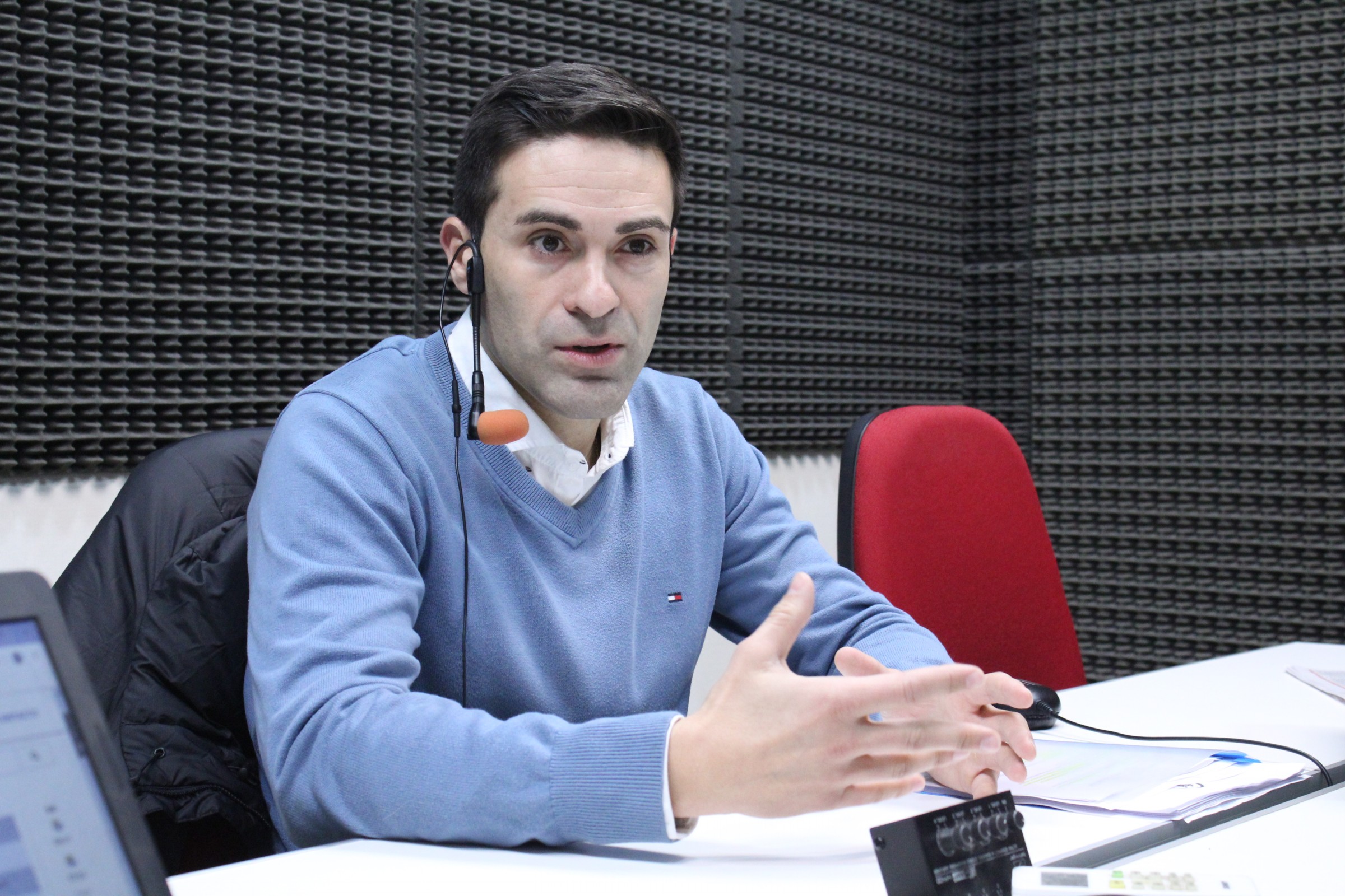 Media sanción a la suspensión de la caducidad  de instancia en procesos judiciales