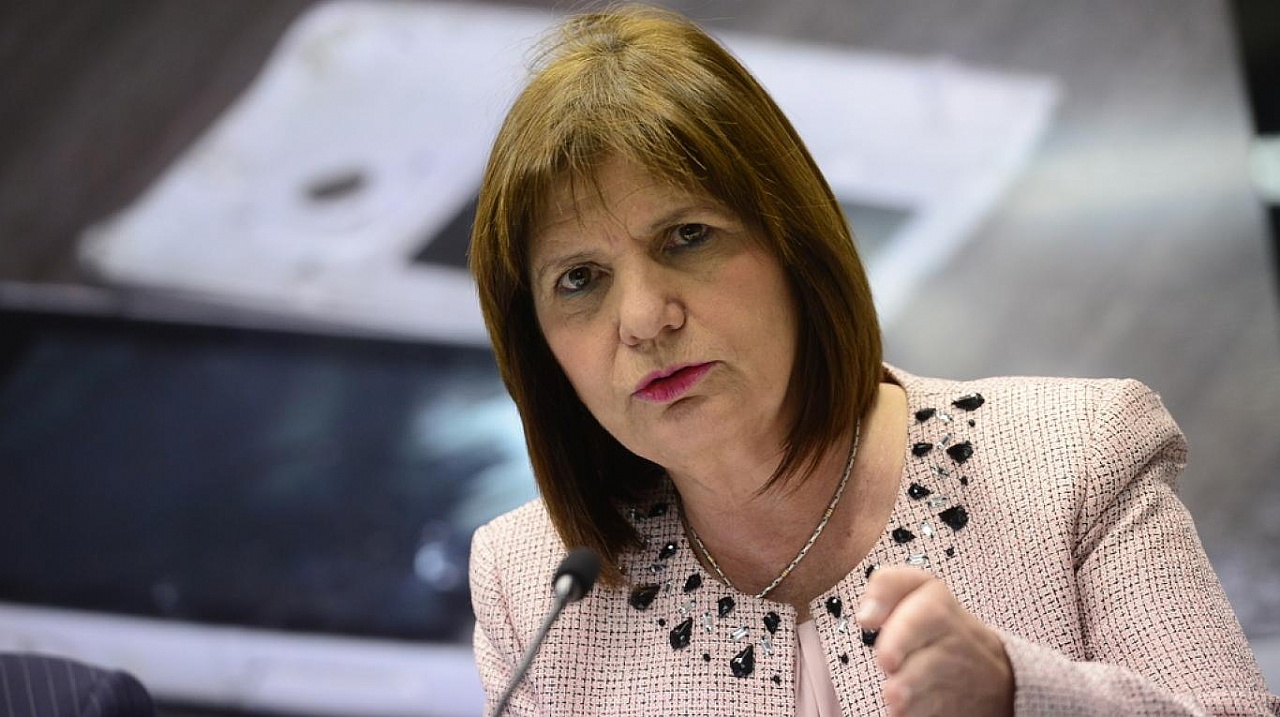 “Fue a trabajar”, aseguró Bullrich sobre el viaje de Macri