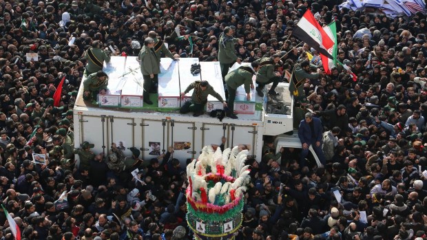 Hamas urge a vengar el asesinato de Soleimani durante su funeral en Teherán