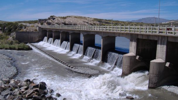 Una joven murió ahogada en un dique en Malargue y hay cuatro detenidos
