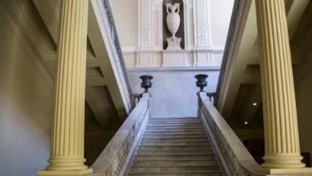 Parrilli denunció a Macri por destrucción del patrimonio cultural e histórico