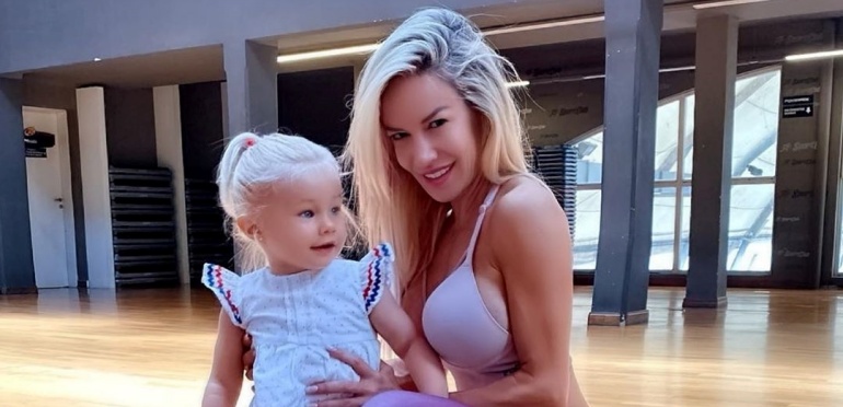 Luciana Salazar le compró a Matilda una muñeca idéntica a ella por más de 12 mil pesos