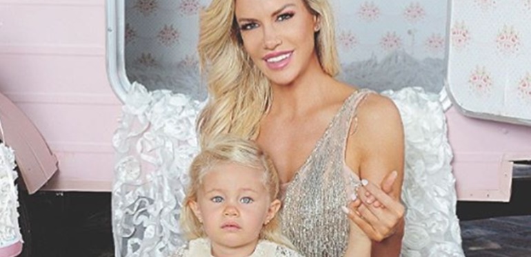 Escándalo con Luciana Salazar: la destrozaron en el «chat de mamis» del jardín