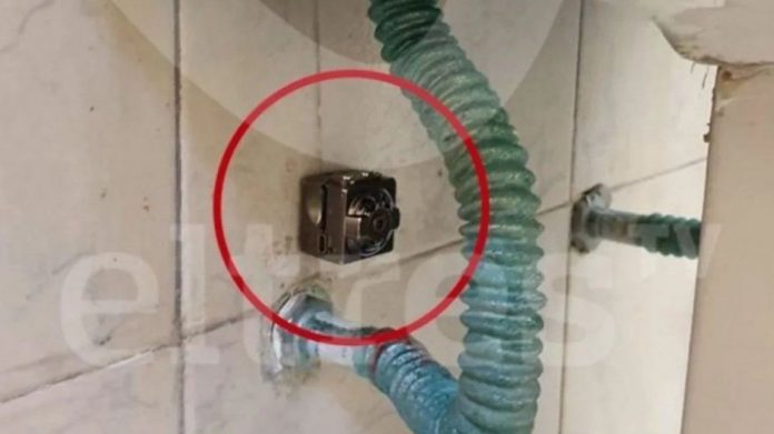 Santa Fe: Descubren a un municipal que puso una cámara en el baño de mujeres