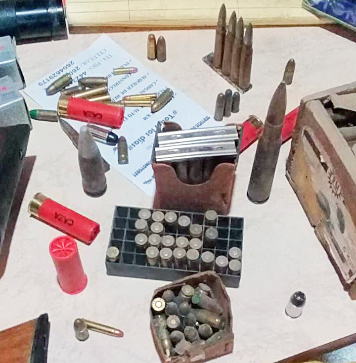 Secuestraron bienes que vinculan a la banda del “poliladrón” con otro robo en Las Paredes