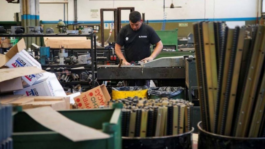 Pymes quieren reperfilar sus deudas con los bancos