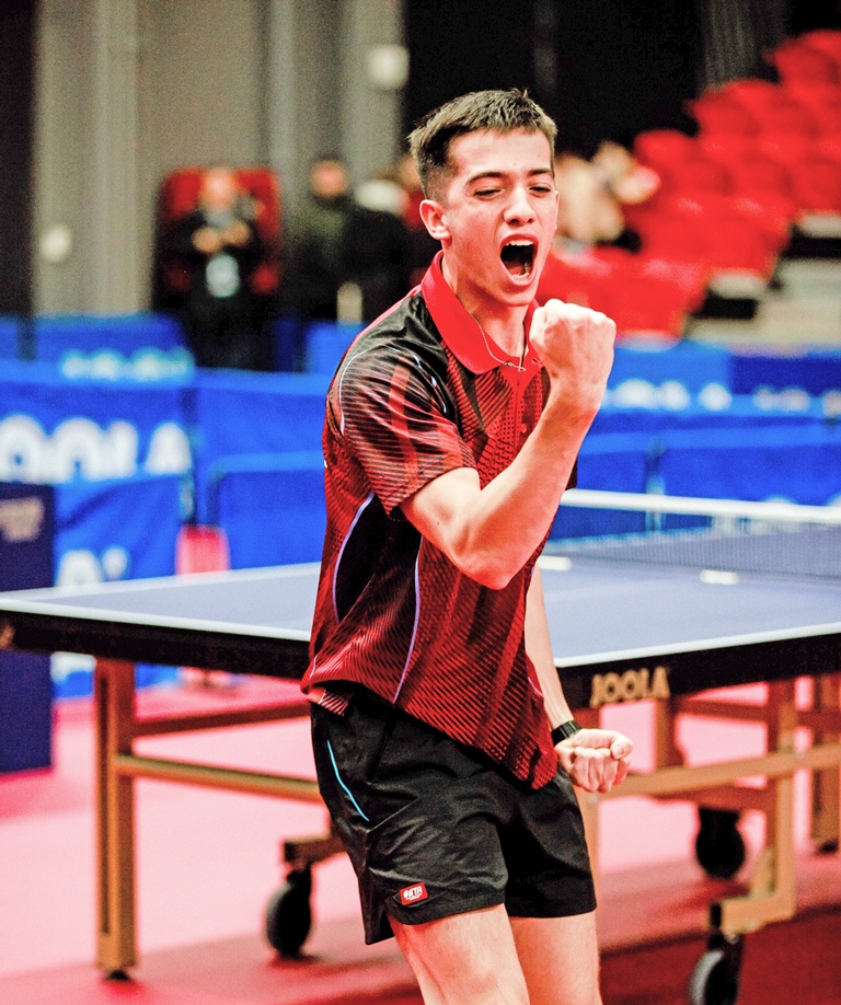 Gran actuación de Santiago Lorenzo en el Spanish Open  de tenis de mesa