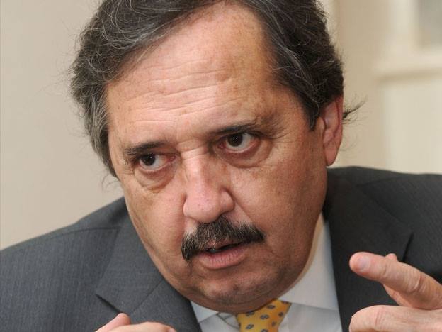 Fernández le confirmó a Sánchez que Alfonsín será el embajador en España