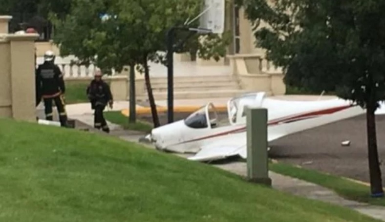 Gran Mendoza: Una avioneta cayó en el barrio Palmares