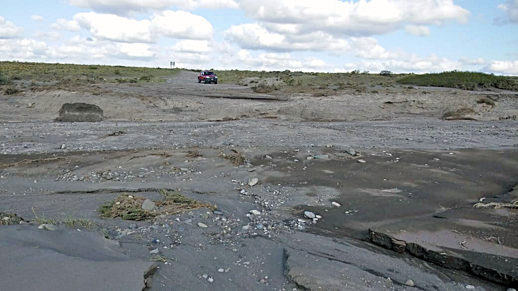 Puesteros de  El Sosneado  incomunicados por el  mal estado de los caminos