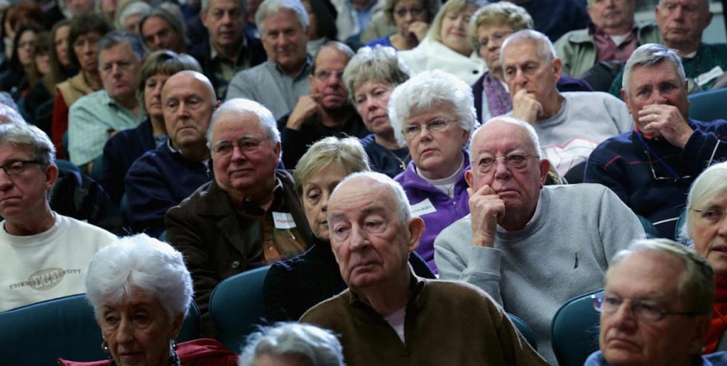 Oficializaron el aumento de 2,3% más una suma fija de $ 1.500 para jubilados y pensionados