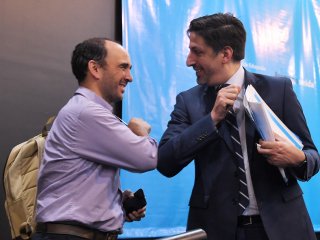 Coronavirus: «todos los días» se revisa si paran las clases