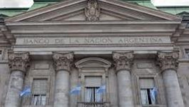 Empresas acuden a la atención restringida, teletrabajo y suspensión de servicios por coronavirus