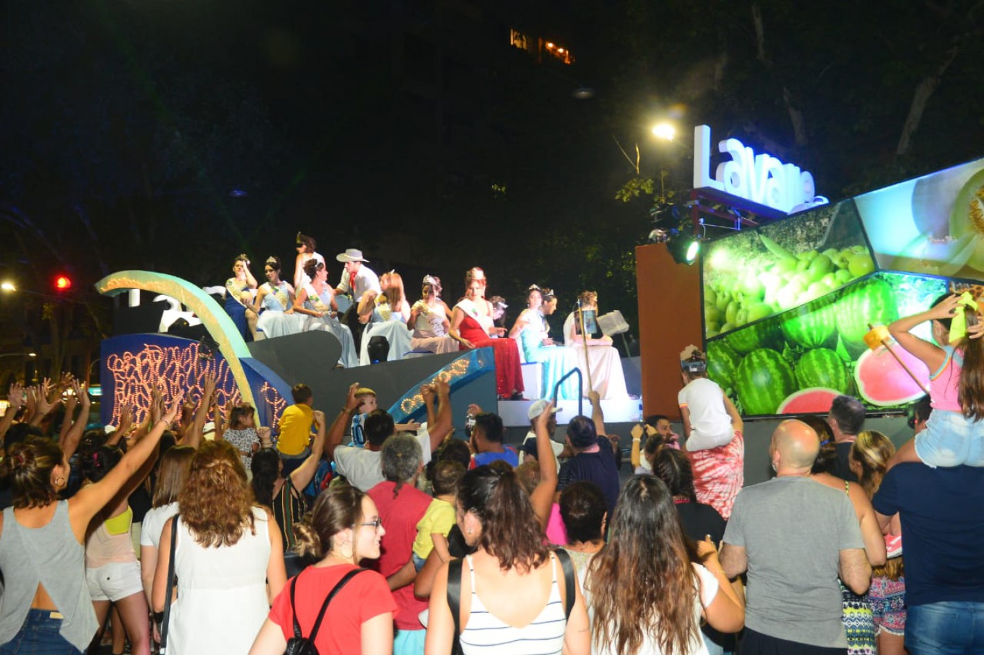 Puro fervor de Vendimia, en la Vía Blanca de las Reinas