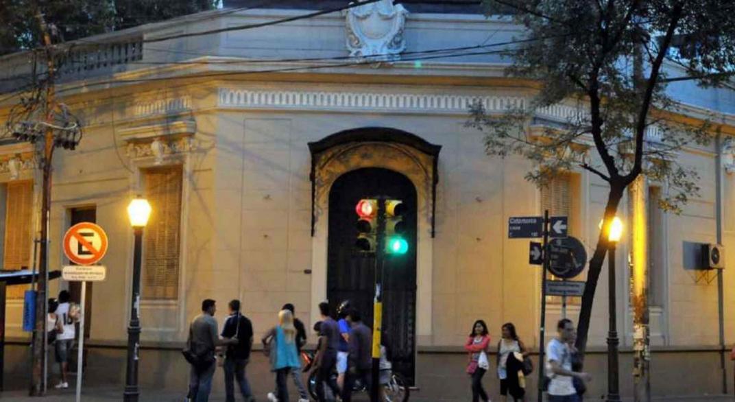 El Arzobispado de Mendoza dice que «de ningún modo se cierran las iglesias»