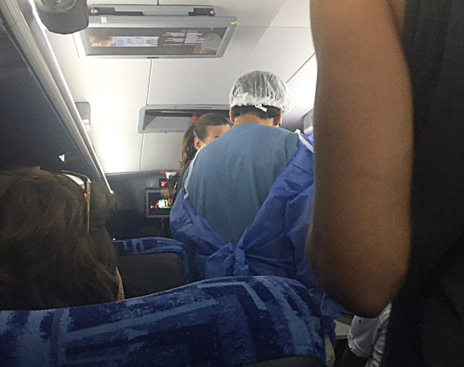 Dos pasajeras subieron al colectivo con barbijo  y causaron estupor en un micro a Mendoza