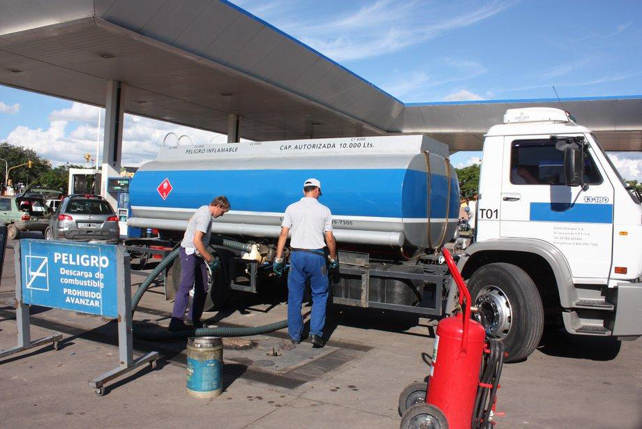 El transporte de cargas tiene libre circulación  pese al cierre de fronteras