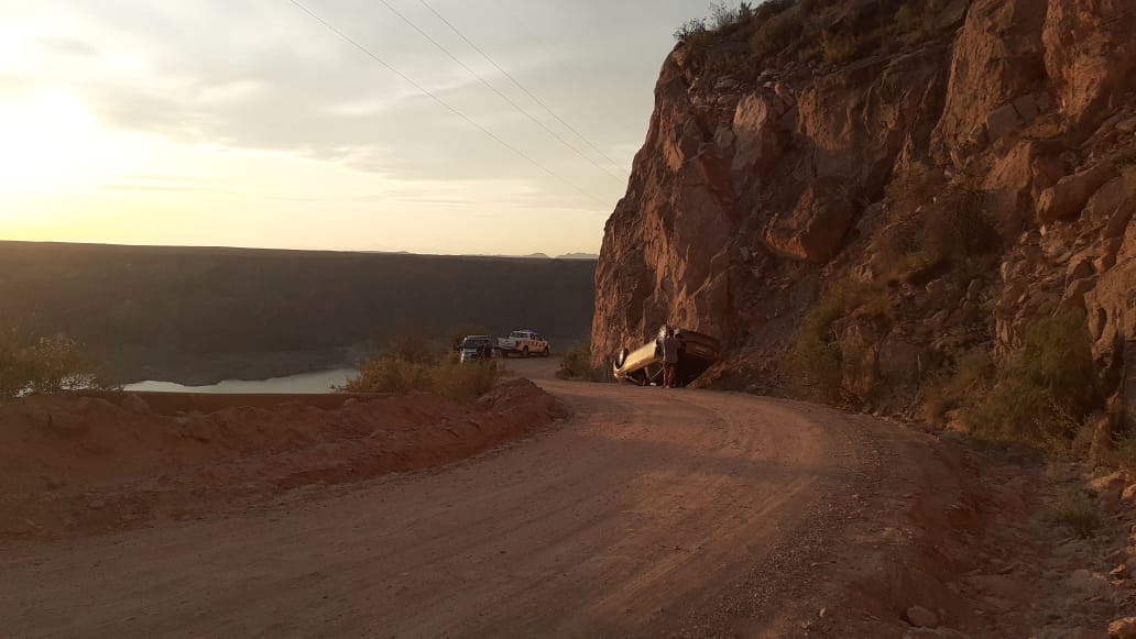 Turistas bonaerenses volcaron en el Cañón del Atuel