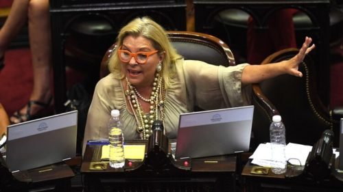 Elisa Lilita Carrió dejó de ser diputada y se despidió diciendo: «Mil disculpas a los que me odian»