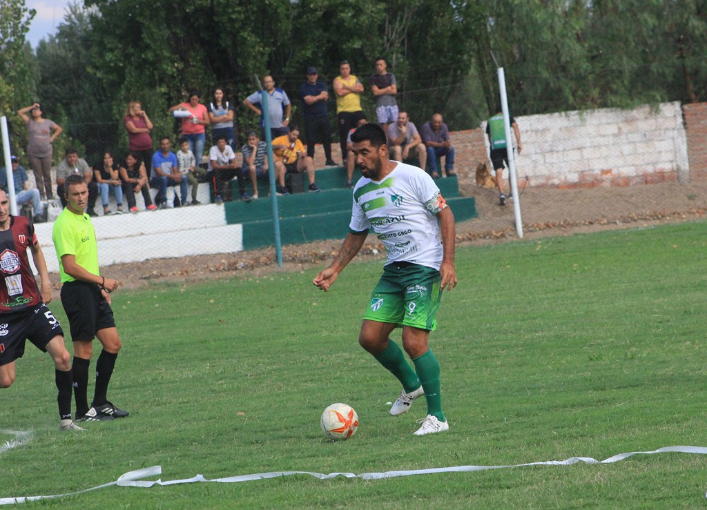 Juan Carlos Ferreyra anunció su retiro del fútbol