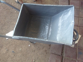 Robaron una engarilla y herramientas terminaron detenidos