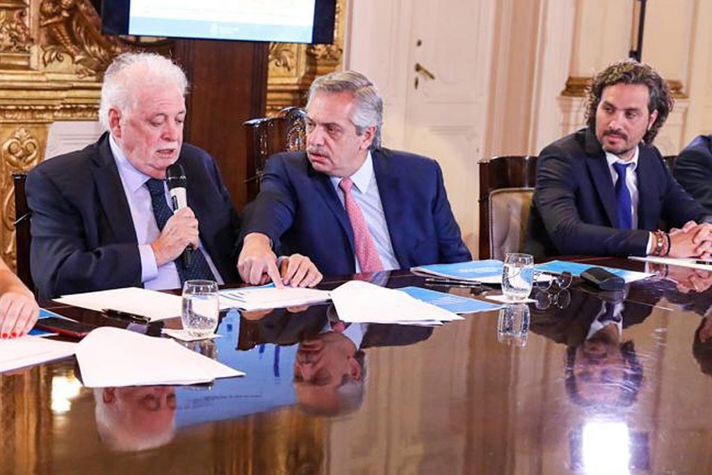 El gobierno recomendó a lo mayores de 65 años hacer aislamiento voluntario