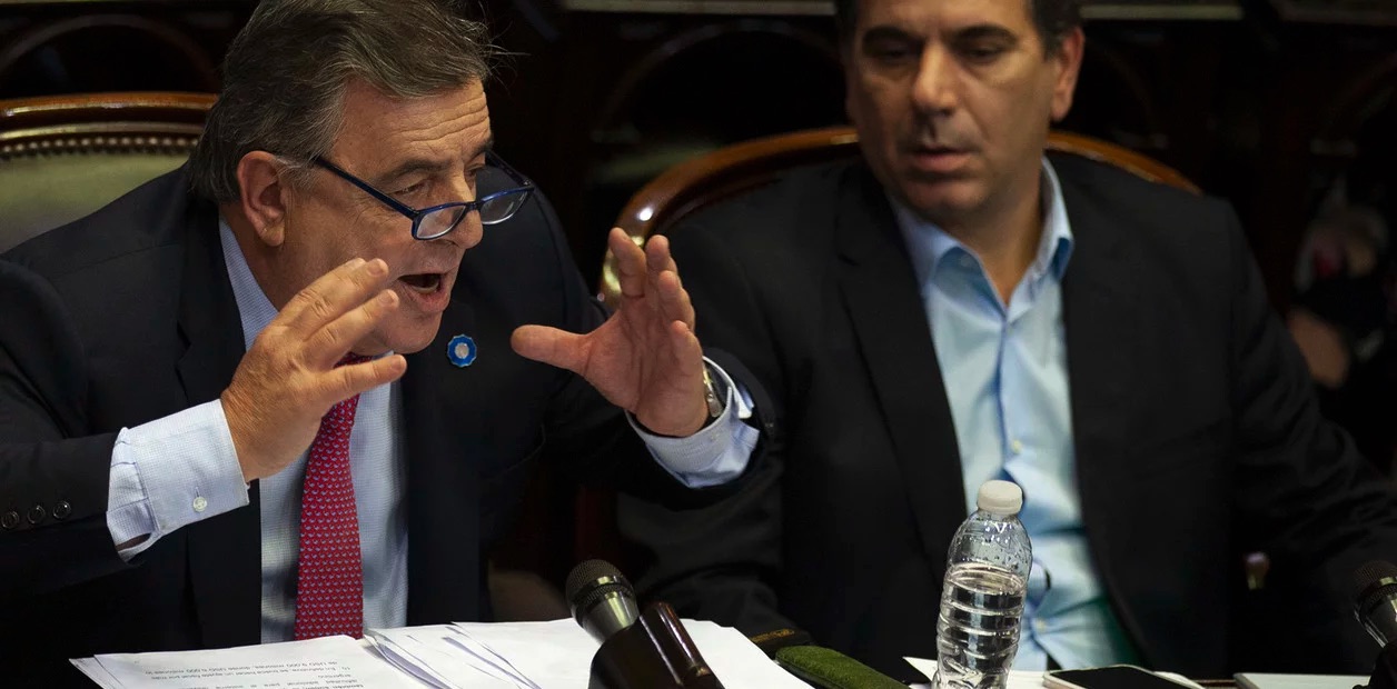 Juntos por el Cambio propone que los funcionarios de los tres poderes donen parte de su sueldo