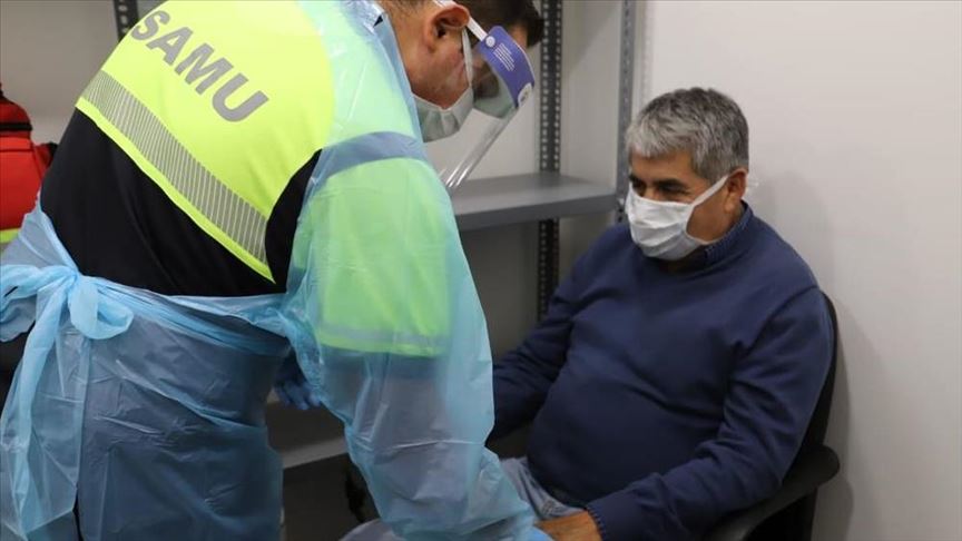 Séptima muerte en Chile, que reporta 2.139 contagiados