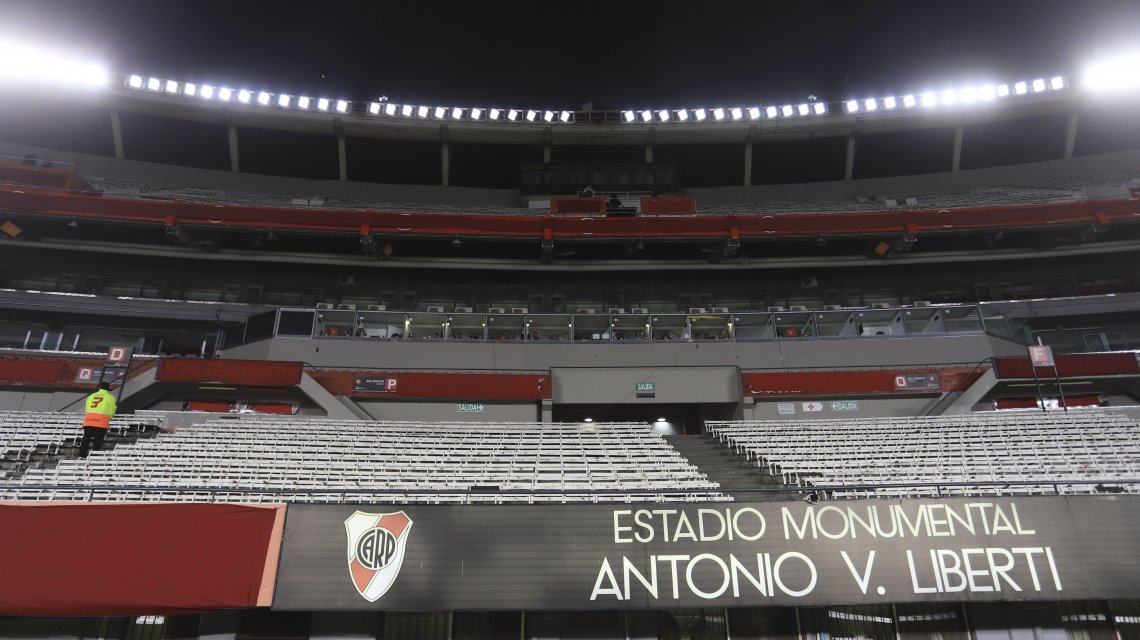 «No habrá fútbol ni a puertas cerradas por bastante tiempo»