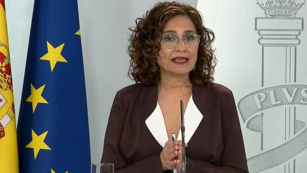 Polémica en España: dejan salir a los niños solo para ir con sus padres al supermercado o farmacias