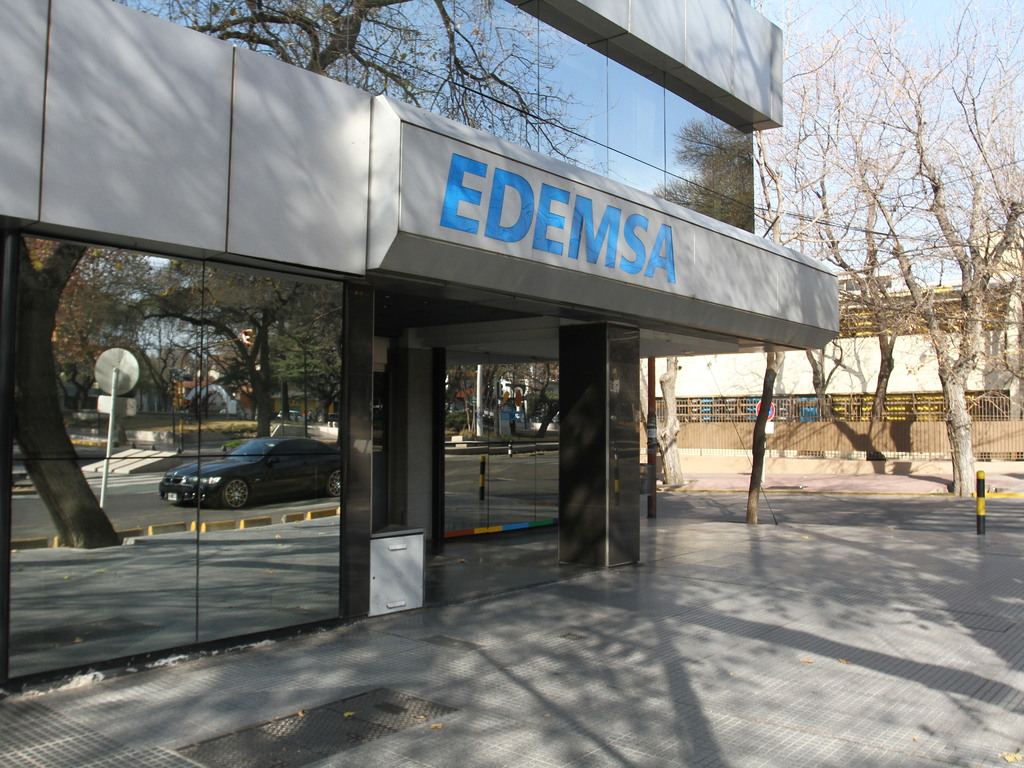 Edemsa dejó de pagar la energía que distribuye en Mendoza