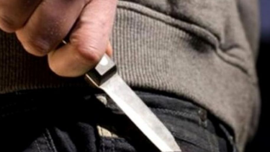 Detenido por portar un cuchillo y violar la cuarentena