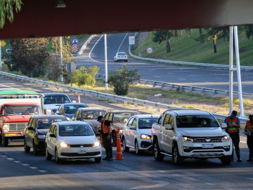 Mantendrán los controles policiales para evitar escapadas en Semana Santa