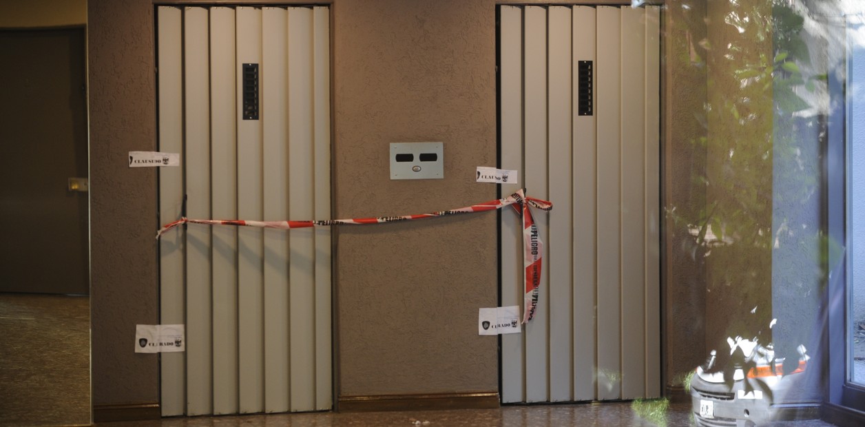 Cayó un ascensor con tres mujeres en Las Heras