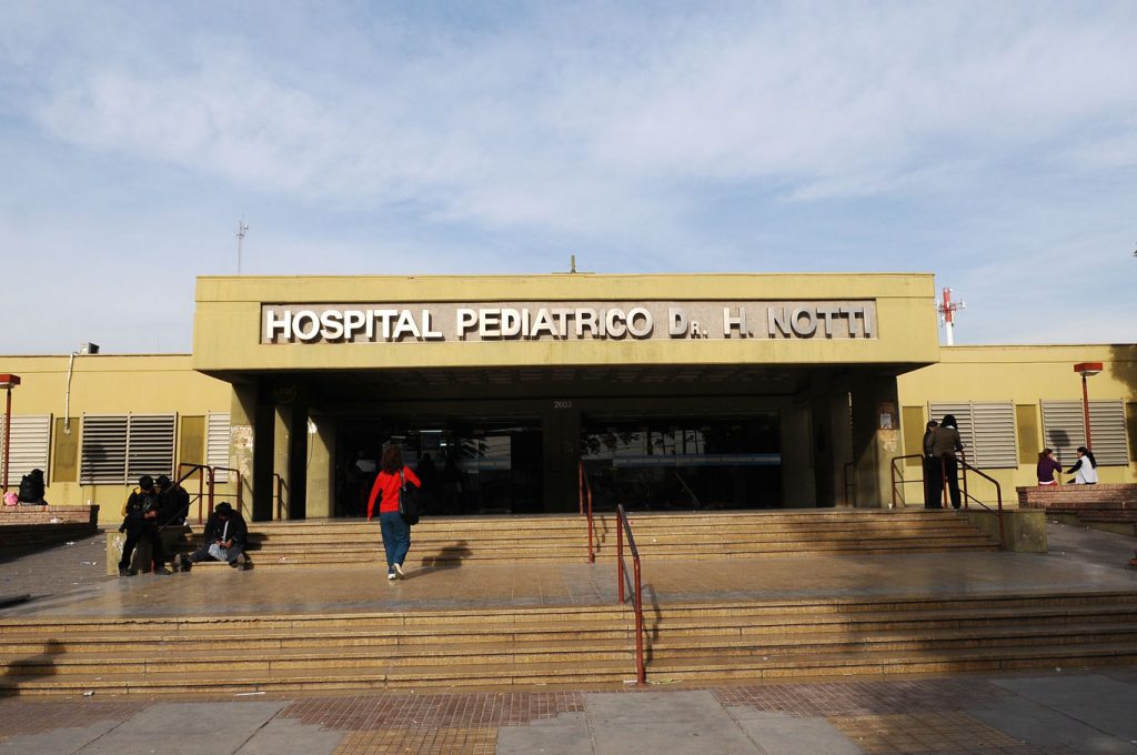 San Martín: Le clavaron un caño en el cuello a un adolescente  y se encuentra en grave estado