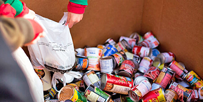 Juntan alimentos  para entregarlos a  familias aisladas  por el coronavirus