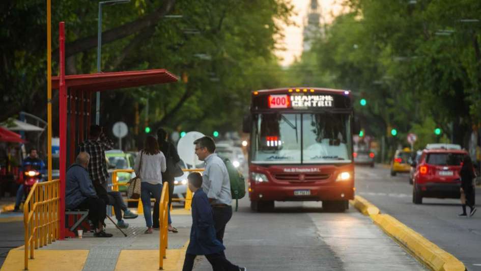 Suarez y Meoni acordaron fondos para el transporte en Mendoza
