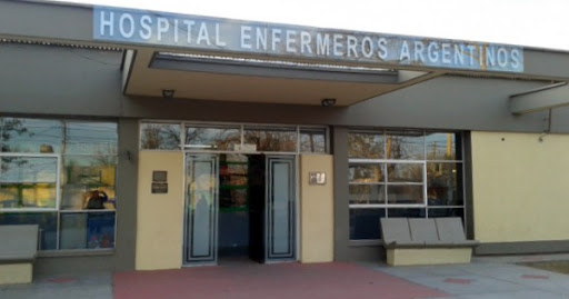 Joven sufrió graves lesiones tras perder control de su utilitario