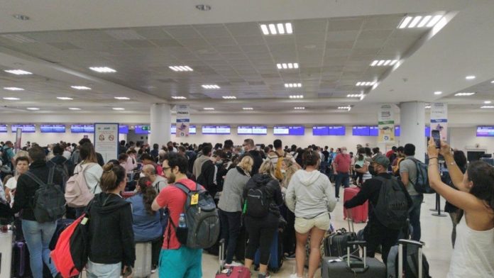 Felipe Solá afirmó que traerá “como sea” a los 20.000 argentinos varados en el exterior