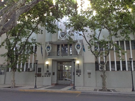 Concejales piden  que el Municipio  no cobre tasas a  comerciantes afectados por el aislamiento