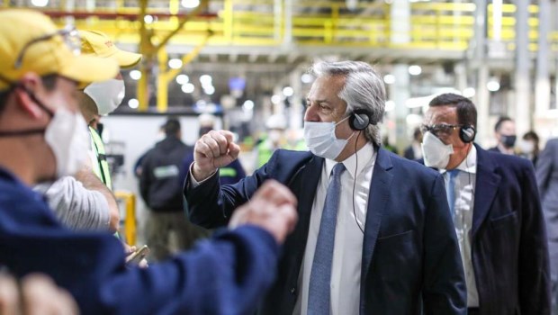 Alberto Fernández: «No discutamos más, el daño lo hizo la pandemia, no la cuarentena»