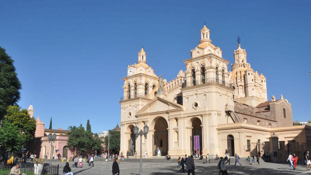 Las Iglesias podrán abrir sus puertas para la asistencia espiritual a los fieles y los rezos individuales
