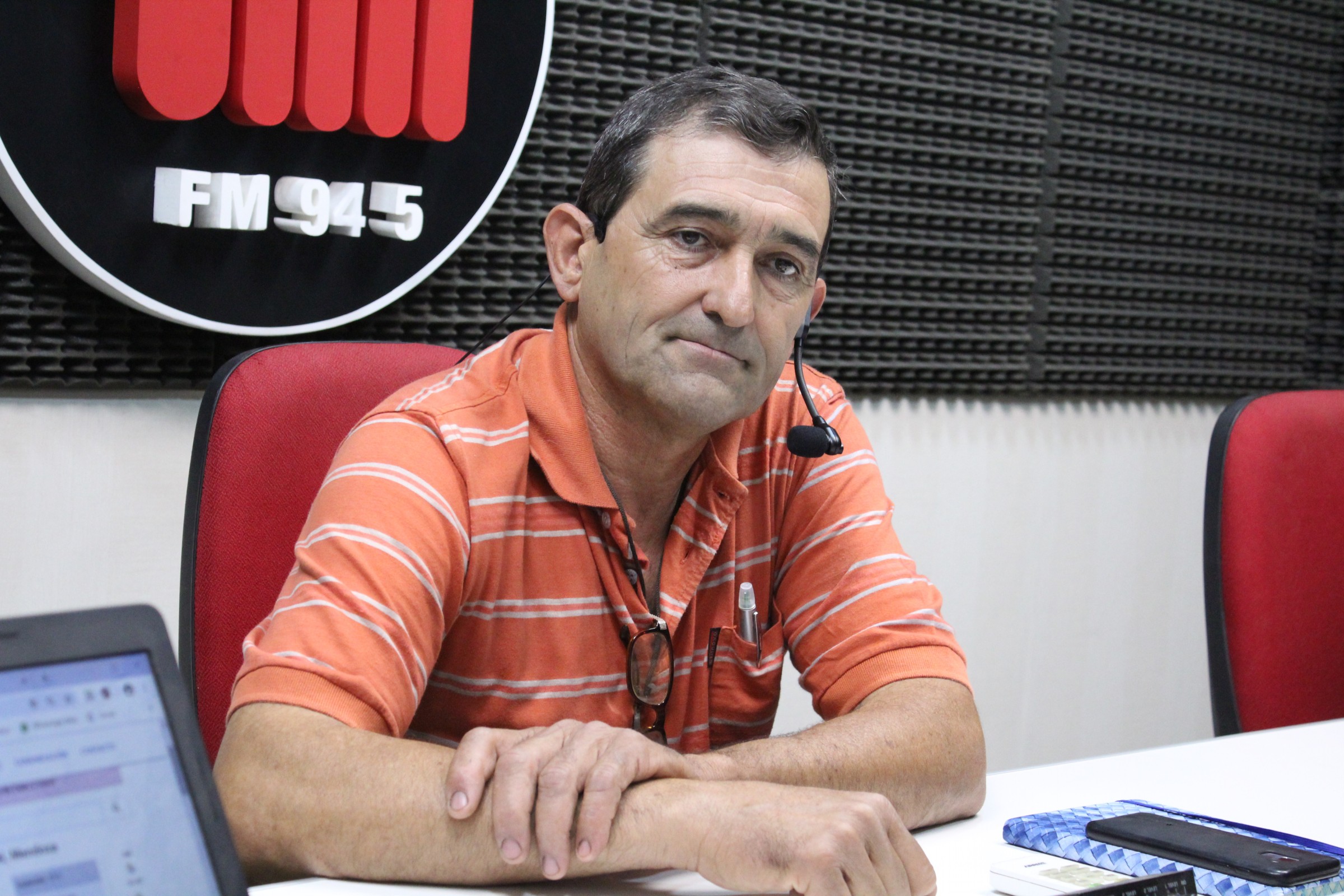 Extraño robo de dos vehículos estacionados a menos de una cuadra de distancia