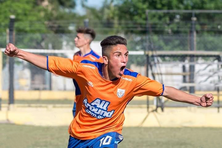 Santiago Colombatti: “Trato de esforzarme, seguir insistiendo y poder cumplir mi sueño que es triunfar en el fútbol”