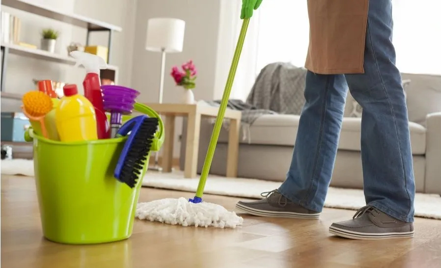 Piden que el personal doméstico  pueda utilizar el transporte público