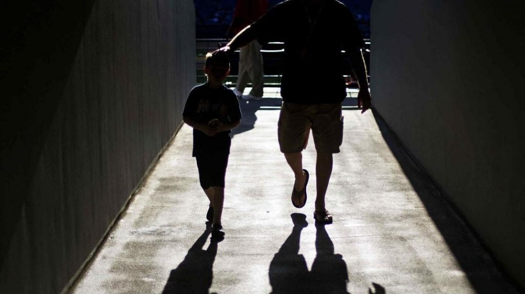 Autorizan excepción para los hijos de padres separados en cuarentena