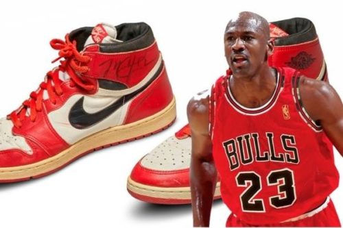 Básquet: pagaron una fortuna por las primeras zapatillas que usó Michael Jordan en la NBA