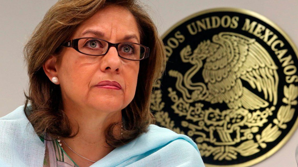 ¡No se dio cuenta! Una senadora de México apareció desnuda en una videoconferencia