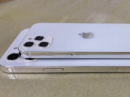 iPhone 12: filtran fotos que confirman el cambio en el diseño