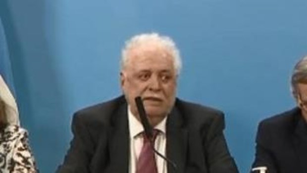 Ginés González García: «Se busca evitar consecuencias fatales por no contar con camas de terapia intensiva»